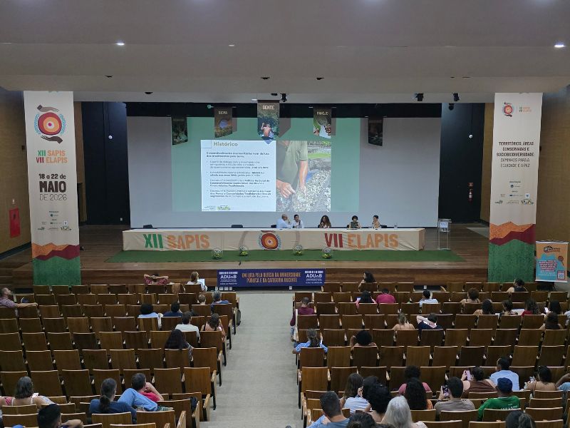 Mesa redonda do XII Seminário Brasileiro sobre Áreas Protegidas e Inclusão Social (Sapis) e o VII Encontro Latino-Americano sobre Áreas Protegidas e Inclusão Social (Elapis). Foto: Amanda Vieira/ Acervo ISPN