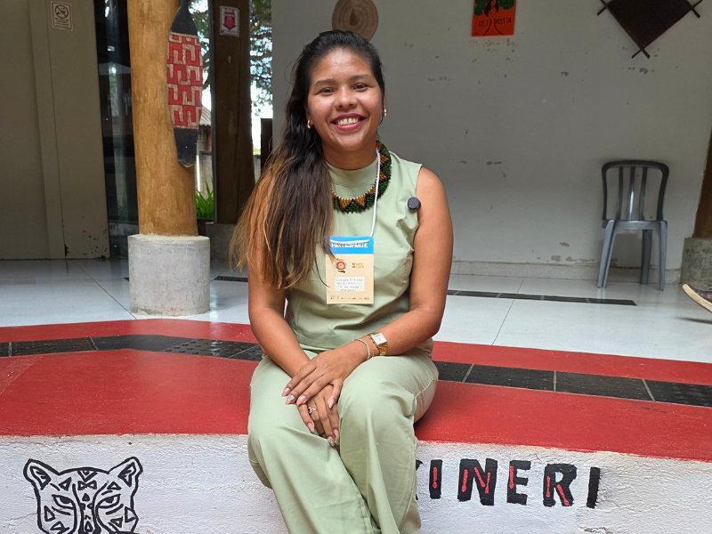 Lidiane Vilhena, Integrante do Núcleo de Ação e Resistência Quilombola de Campina, Ilha de Marajó (PA), na Maloca (UnB), onde ocorreu a sessão temática Áreas Protegidas por Povos e Comunidades Tradicionais: Território, Conservação e Vida. Foto: Amanda Vieira/ Acervo ISPN